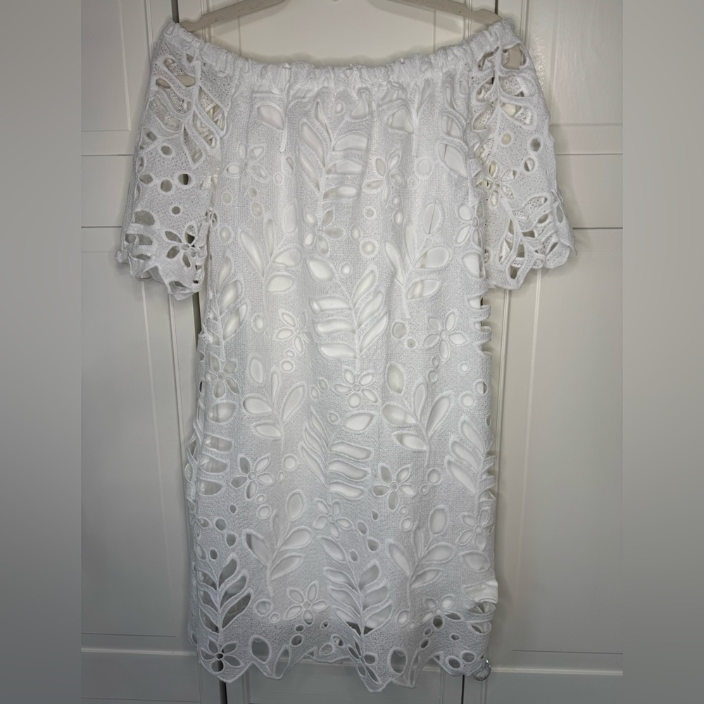 Elegant White Lace Dress